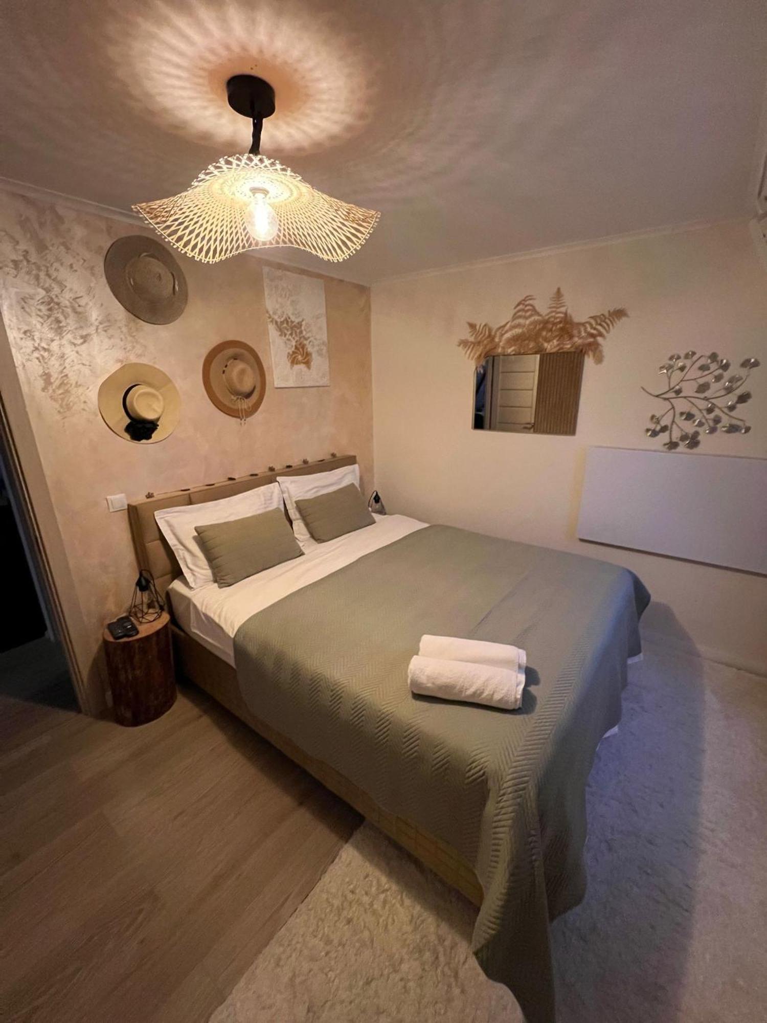 Nordik Cabin - Aframe With 2 Bedrooms Mărişel Esterno foto